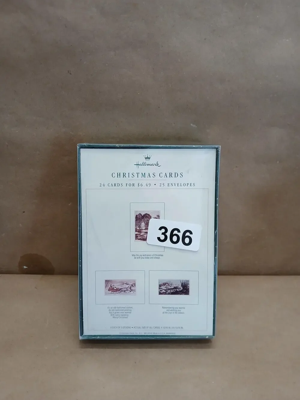 Vintage Hallmark Christmas Cards Box Set 24 Cards Made in USA Gift holidays #366